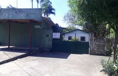 Imagem 3: Lote com Barracões. 912m² de Área, 5 Vagas na garageme5 Dormitórios