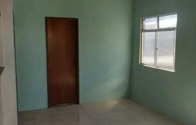 Imagem: A casa possui 3 Dormitórios, 2 Banheiros, 1 Vaga na garagem