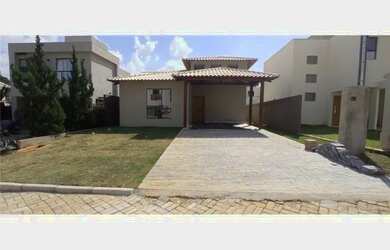 Imagem: A casa e possui 3 Dormitórios, Suítes, 3 Banheiros, 140-0m²