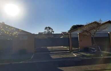 Imagem: A casa em condomínio possui 2 Dormitórios, 1 Banheiro, 1 Vaga