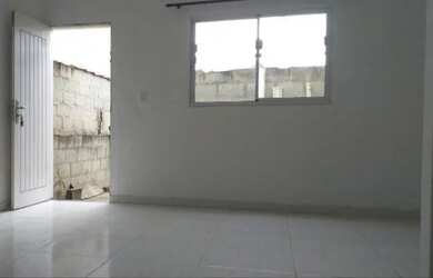 Imagem: A kitnet possui 1 Dormitório, 1 Banheiro, 1 Vaga na garagem