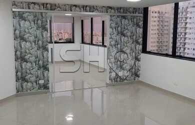 Imagem: O depósito possui 1 Vaga na garagem e 33m² de Área e está