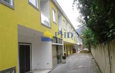 Imagem: A casa em condomínio possui 2 Dormitórios, 3 Banheiros, 1