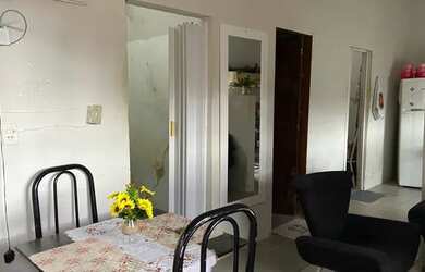 Imagem: A casa possui 2 Dormitórios, 1 Banheiro, 10m² de Área e