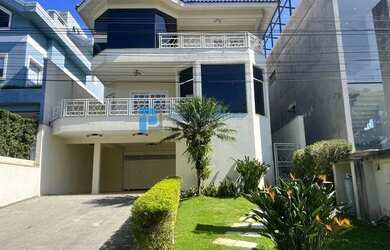 Imagem: A casa em condomínio possui 3 Dormitórios, 5 Banheiros, 4