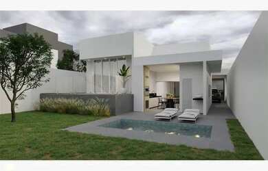 Imagem: A casa possui 3 Dormitórios, 2 Banheiros, 2 Vagas na garagem