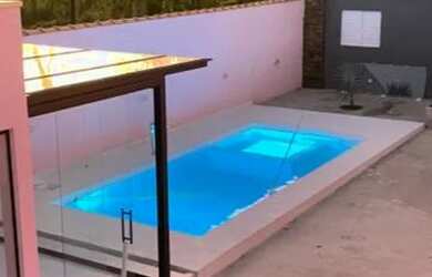 Imagem 6: Casa moderna, quintal amplo e seguro ideal para crianças brincarem