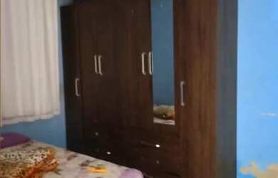 Imagem: A casa possui 3 Dormitórios, 1 Banheiro e está localizado