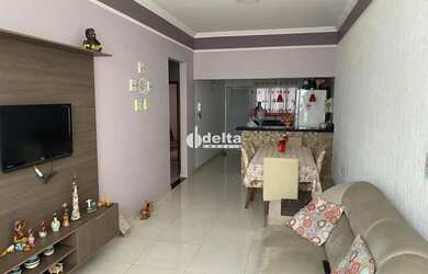 Imagem 3: Casa residencial disponível para venda no bairro Loteamento Portal do...