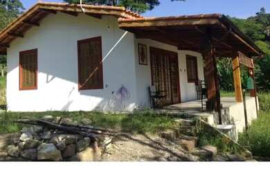 Imagem: A chácara possui 75m² de Área e está localizado em Juquitiba