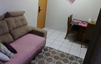 Imagem: O apartamento possui 2 Dormitórios, 1 Banheiro, 1 Vaga na garagem