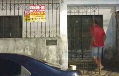 Imagem: A casa possui 3 Dormitórios, 2 Banheiros e 21450m² de Área