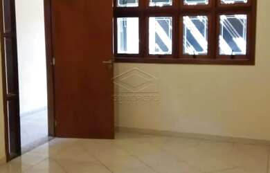 Imagem 2: Casa Sobrado em Jaú. 125m² de Área, 2 Vagas na garageme3 Dormitórios