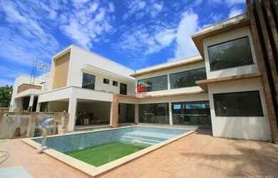 Imagem: A casa em condomínio possui 4 Dormitórios, 2 Banheiros, 5