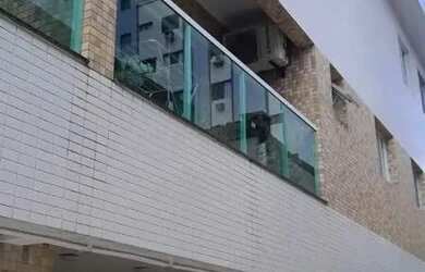 Imagem: A casa possui 3 Dormitórios, 3 Banheiros, 1 Vaga na garagem