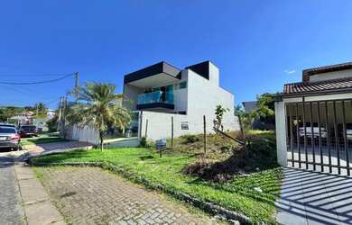 Imagem: O terreno possui 245m² de Área e está localizado em Camboinhas