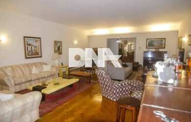 Imagem: O apartamento possui 3 Dormitórios, 4 Banheiros, 1 Vaga na