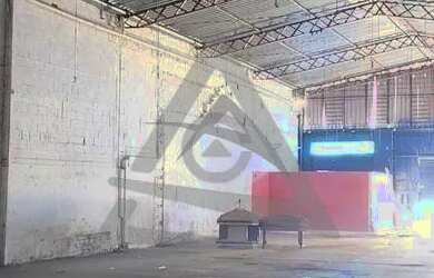 Imagem: O depósito possui 443m² de Área e está localizado em Centro