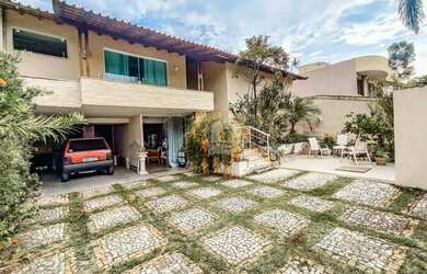 Imagem: Casa com 4 quartos à venda, 450 m² por R$ 2.850.000 - Camboinhas