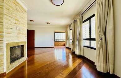 Imagem: O apartamento possui 3 Dormitórios, 5 Banheiros, 3 Vagas na