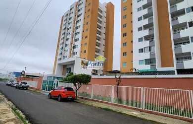 Imagem: O apartamento possui 2 Dormitórios, 1 Banheiro, 2 Vagas na