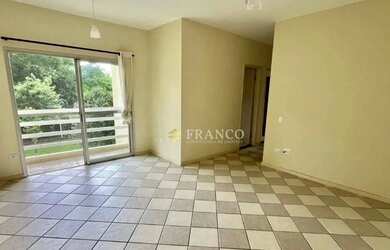 Imagem: O apartamento possui 3 Dormitórios, 1 Banheiro, 1 Vaga na garagem