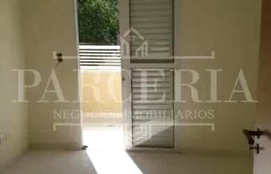 Imagem: A casa possui 2 Dormitórios, 1 Banheiro, 1 Vaga na garagem