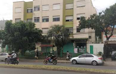 Imagem: O apartamento possui 1 Dormitório, 1 Banheiro, 1 Vaga na garagem