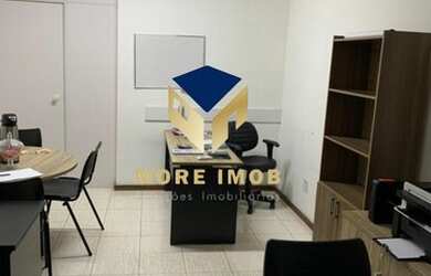 Imagem: O depósito possui 1 Vaga na garagem, 33m² de Área e está