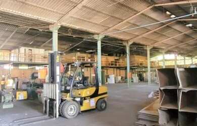 Imagem: O depósito possui 2.700m² de Área e está localizado em