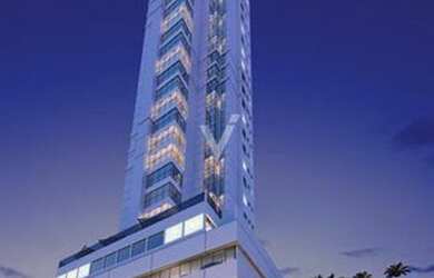 Imagem: O apartamento possui 3 Dormitórios, 1 Banheiro, 3 Vagas na