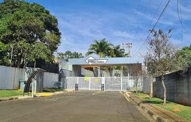 Imagem: O terreno possui 1.200m² de Área e está localizado em Loteamento