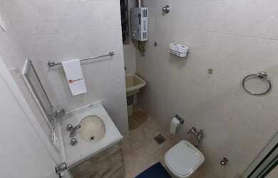 Imagem 7: Apartamento mobiliado, sala e quarto em Copacabana