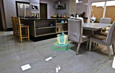 Imagem 13: Sobrado com 4 dormitórios com 305 m² à venda por R$ 1.500.000 ou aluguel por R$ 7.000/mês