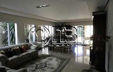 Imagem: A casa em condomínio possui 4 Dormitórios, 5 Banheiros, 4