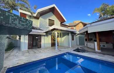 Imagem: A casa em condomínio possui 3 Dormitórios, 2 Banheiros, 4