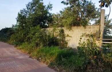 Imagem: O terreno possui 300m² de Área e está localizado em Village