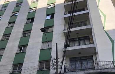 Imagem: O apartamento possui 3 Dormitórios, 1 Banheiro, 5 Vagas na