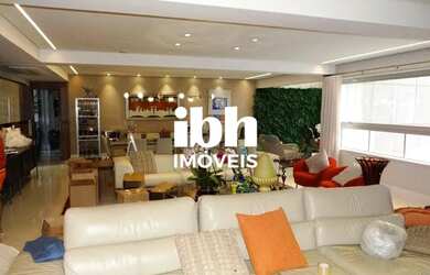 Imagem: O apartamento possui 4 Dormitórios, 5 Banheiros, 4 Vagas na