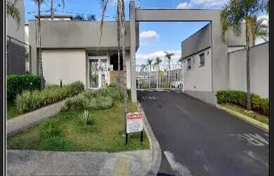 Imagem: A casa possui 1 Dormitório, 1 Banheiro, 1 Vaga na garagem