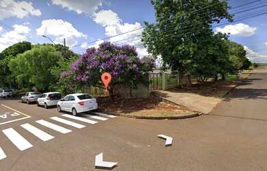 Imagem: A casa possui 2 Dormitórios, 1 Banheiro, 4 Vagas na garagem