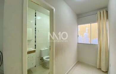 Imagem: O apartamento possui 2 Dormitórios, 2 Banheiros, 1 Vaga na