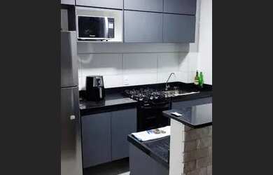 Imagem: O apartamento possui 2 Dormitórios, 1 Banheiro, 1 Vaga na garagem