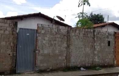 Imagem: A casa possui 2 Dormitórios e está localizado em Parque Brasil