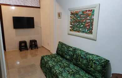 Imagem 3: Apartamento mobiliado, sala e quarto em Copacabana