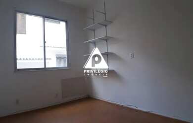 Imagem 11: Apartamento à venda, 2 quartos, 2 salas, cozinha, área, dependência, 2 banheiros, 75m², Bo