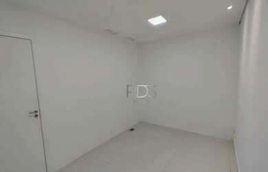 Imagem: O depósito possui 1 Vaga na garagem, 43m² de Área e está