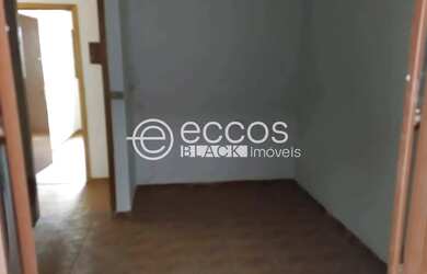 Imagem 6: Casa para aluguel, 2 quartos, 1 suíte, 2 vagas, Custódio Pereira - Uberlândia/MG