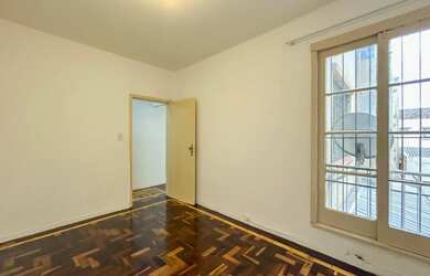 Imagem 6: Apartamento de 02 dormitorios com sacada para locação