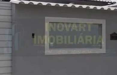 Imagem: A casa possui 3 Dormitórios, 1 Banheiro, 3 Vagas na garagem